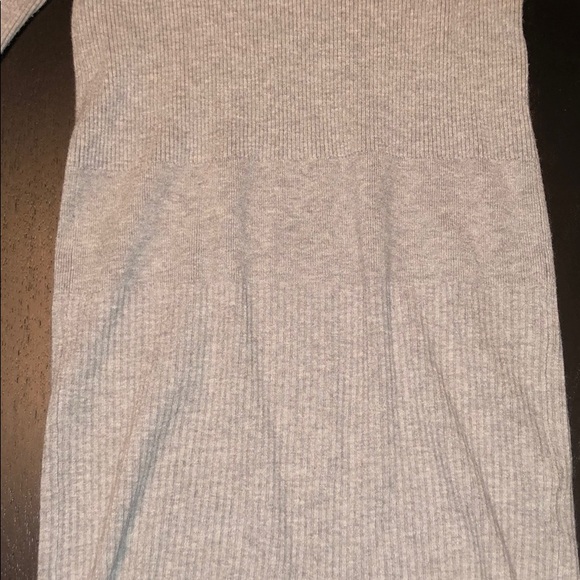 Sweater - Picture 4 of 4